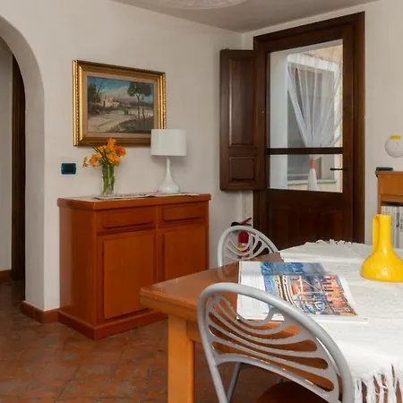 Welcomely - Brezza Di Mare *